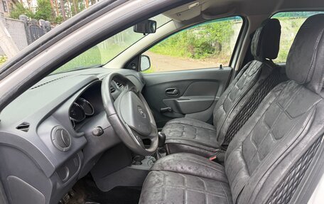 Renault Logan II, 2016 год, 485 000 рублей, 6 фотография