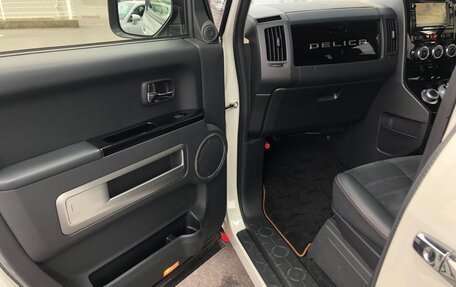 Mitsubishi Delica D:5 I, 2018 год, 2 274 000 рублей, 10 фотография