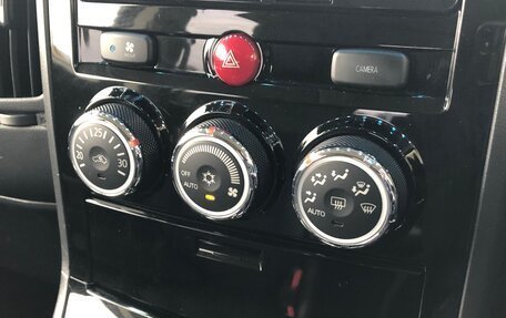 Mitsubishi Delica D:5 I, 2018 год, 2 274 000 рублей, 38 фотография