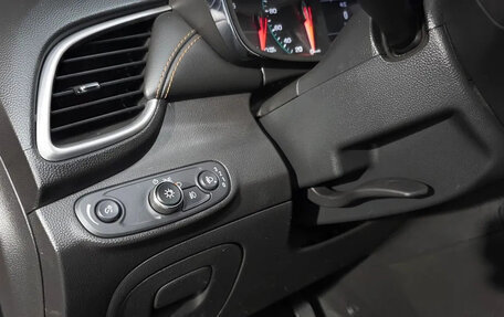 Chevrolet Trax, 2021 год, 1 210 000 рублей, 8 фотография