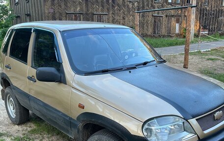 Chevrolet Niva I рестайлинг, 2004 год, 190 000 рублей, 3 фотография