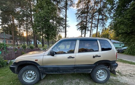 Chevrolet Niva I рестайлинг, 2004 год, 190 000 рублей, 9 фотография