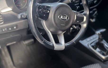 KIA Rio IV, 2017 год, 1 235 000 рублей, 5 фотография
