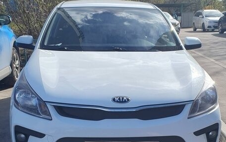 KIA Rio IV, 2017 год, 1 235 000 рублей, 2 фотография