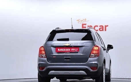 Chevrolet Trax, 2021 год, 1 213 000 рублей, 4 фотография