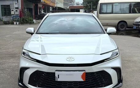 Toyota Camry, 2025 год, 4 150 000 рублей, 2 фотография