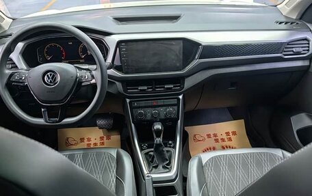 Volkswagen T-Cross I, 2022 год, 1 390 000 рублей, 12 фотография