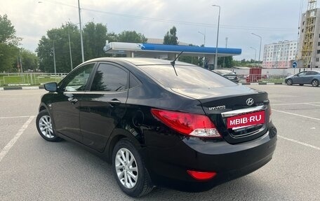 Hyundai Solaris II рестайлинг, 2012 год, 720 000 рублей, 4 фотография