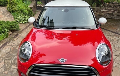 MINI Hatch, 2019 год, 1 450 000 рублей, 3 фотография