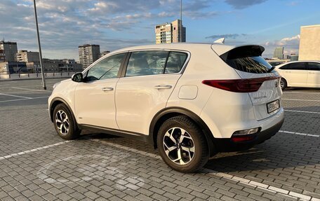 KIA Sportage IV рестайлинг, 2021 год, 2 190 000 рублей, 3 фотография