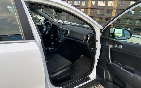 KIA Sportage IV рестайлинг, 2021 год, 2 190 000 рублей, 5 фотография