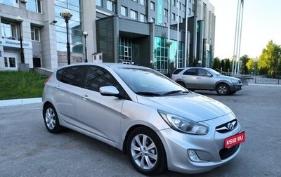 Hyundai Solaris II рестайлинг, 2012 год, 740 000 рублей, 1 фотография