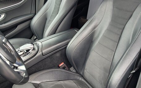 Mercedes-Benz E-Класс, 2019 год, 3 250 000 рублей, 14 фотография