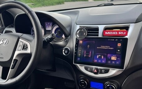 Hyundai Solaris II рестайлинг, 2014 год, 1 000 000 рублей, 7 фотография