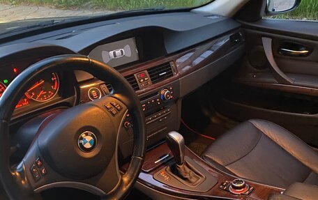 BMW 3 серия, 2011 год, 1 300 000 рублей, 11 фотография