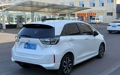 Honda Fit, 2022 год, 1 070 000 рублей, 6 фотография