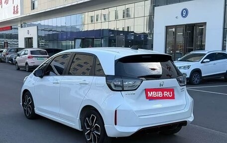 Honda Fit, 2022 год, 1 070 000 рублей, 4 фотография