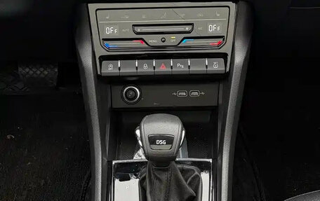Skoda Karoq I, 2022 год, 1 820 004 рублей, 15 фотография