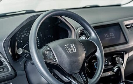 Honda Vezel, 2021 год, 1 280 000 рублей, 12 фотография