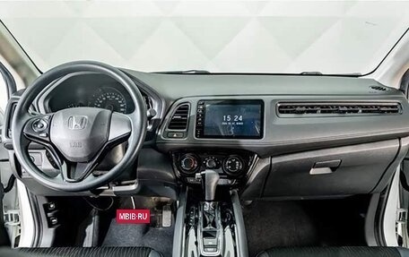 Honda Vezel, 2021 год, 1 280 000 рублей, 11 фотография