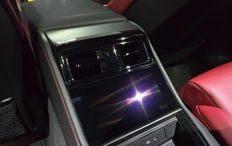 Porsche Panamera, 2025 год, 22 000 000 рублей, 18 фотография