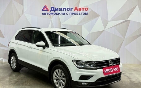 Volkswagen Tiguan II, 2020 год, 2 670 000 рублей, 3 фотография