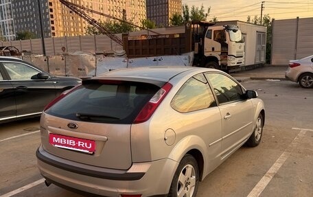 Ford Focus II рестайлинг, 2006 год, 370 000 рублей, 3 фотография