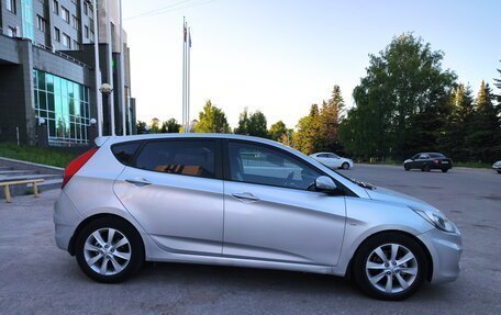 Hyundai Solaris II рестайлинг, 2012 год, 740 000 рублей, 2 фотография
