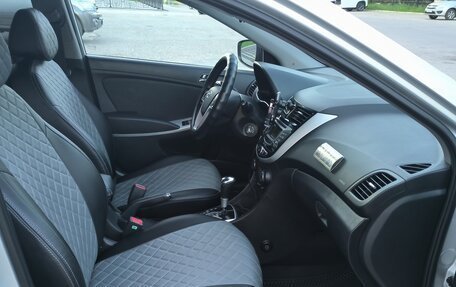 Hyundai Solaris II рестайлинг, 2012 год, 740 000 рублей, 9 фотография