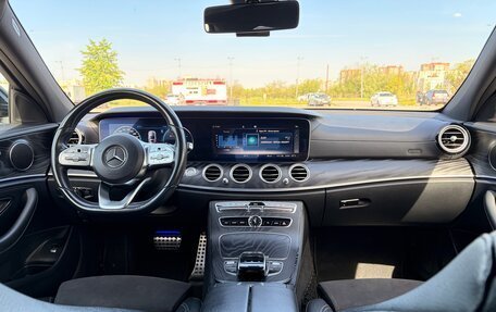 Mercedes-Benz E-Класс, 2019 год, 2 600 000 рублей, 12 фотография