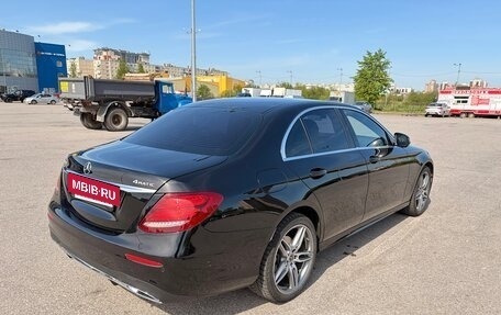 Mercedes-Benz E-Класс, 2019 год, 2 600 000 рублей, 8 фотография