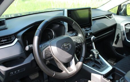 Toyota RAV4, 2020 год, 3 100 000 рублей, 7 фотография
