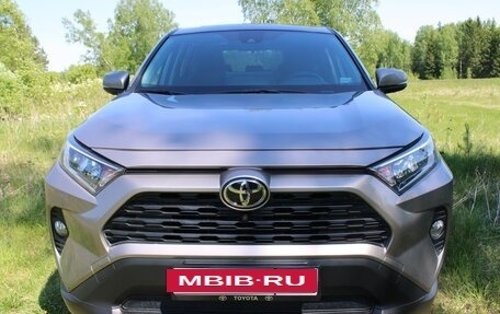 Toyota RAV4, 2020 год, 3 100 000 рублей, 10 фотография