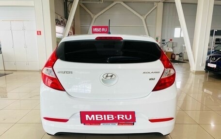 Hyundai Solaris II рестайлинг, 2015 год, 800 000 рублей, 12 фотография