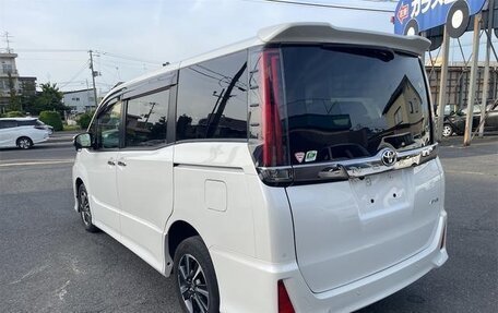Toyota Noah III, 2021 год, 1 957 009 рублей, 5 фотография