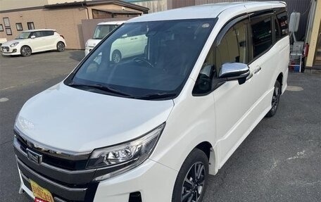 Toyota Noah III, 2021 год, 1 957 009 рублей, 7 фотография
