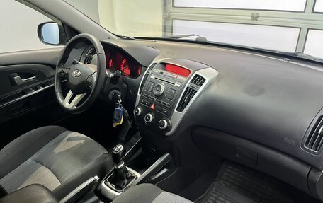 KIA cee'd I рестайлинг, 2011 год, 819 000 рублей, 17 фотография