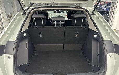 Honda Vezel, 2023 год, 1 600 000 рублей, 17 фотография