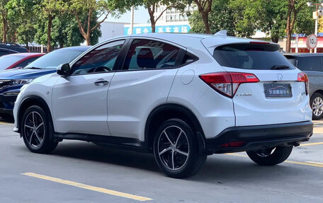 Honda Vezel, 2022 год, 1 480 002 рублей, 3 фотография