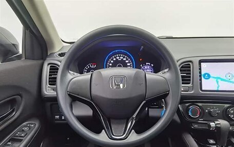 Honda Vezel, 2021 год, 1 300 000 рублей, 10 фотография