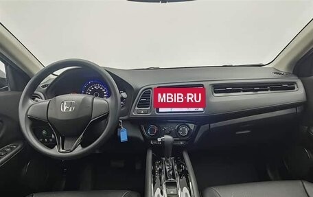 Honda Vezel, 2021 год, 1 300 000 рублей, 9 фотография