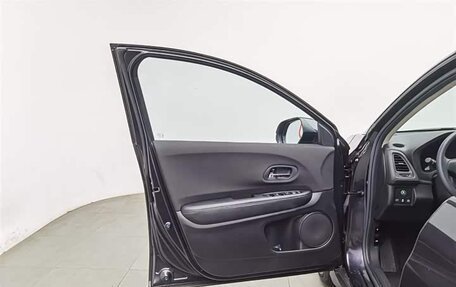 Honda Vezel, 2021 год, 1 300 000 рублей, 16 фотография