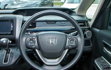 Honda Freed II, 2018 год, 1 699 000 рублей, 13 фотография