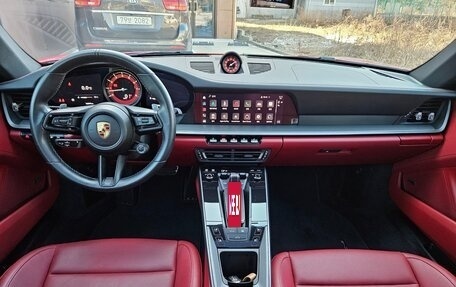 Porsche 911, 2023 год, 12 500 000 рублей, 9 фотография
