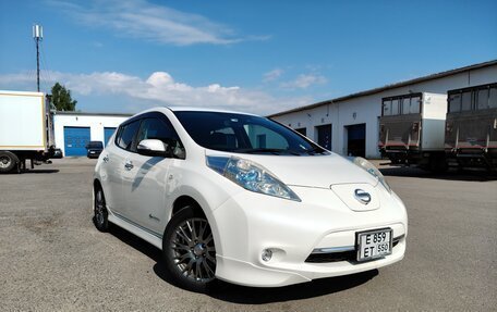 Nissan Leaf I, 2013 год, 1 299 000 рублей, 6 фотография