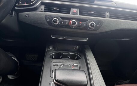 Audi A4, 2017 год, 2 550 000 рублей, 13 фотография