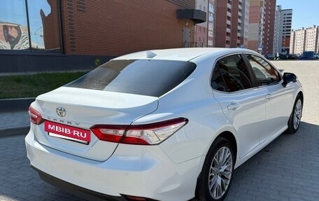 Toyota Camry, 2018 год, 2 500 000 рублей, 2 фотография
