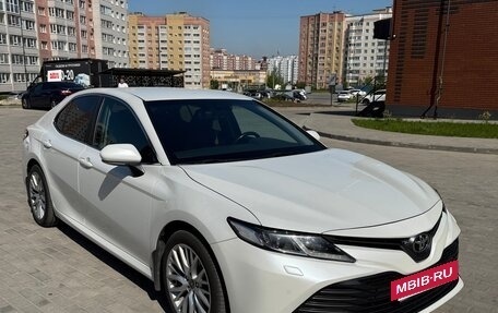 Toyota Camry, 2018 год, 2 500 000 рублей, 5 фотография