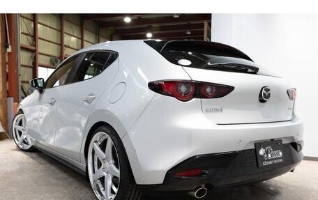 Mazda 3, 2022 год, 1 575 000 рублей, 12 фотография