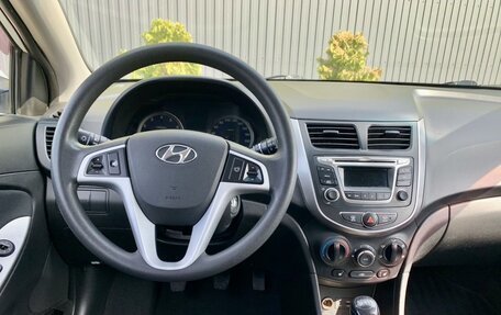 Hyundai Solaris II рестайлинг, 2015 год, 1 050 000 рублей, 8 фотография